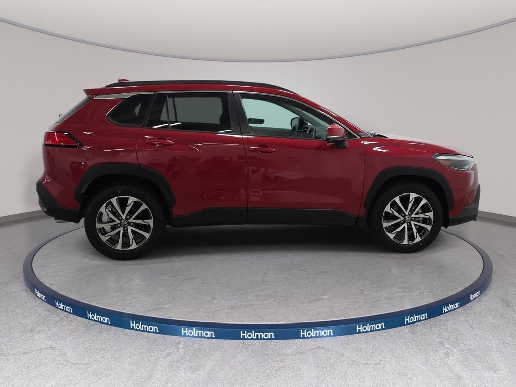Used 2023 Barcelona Red Metallic Toyota XLE image 5