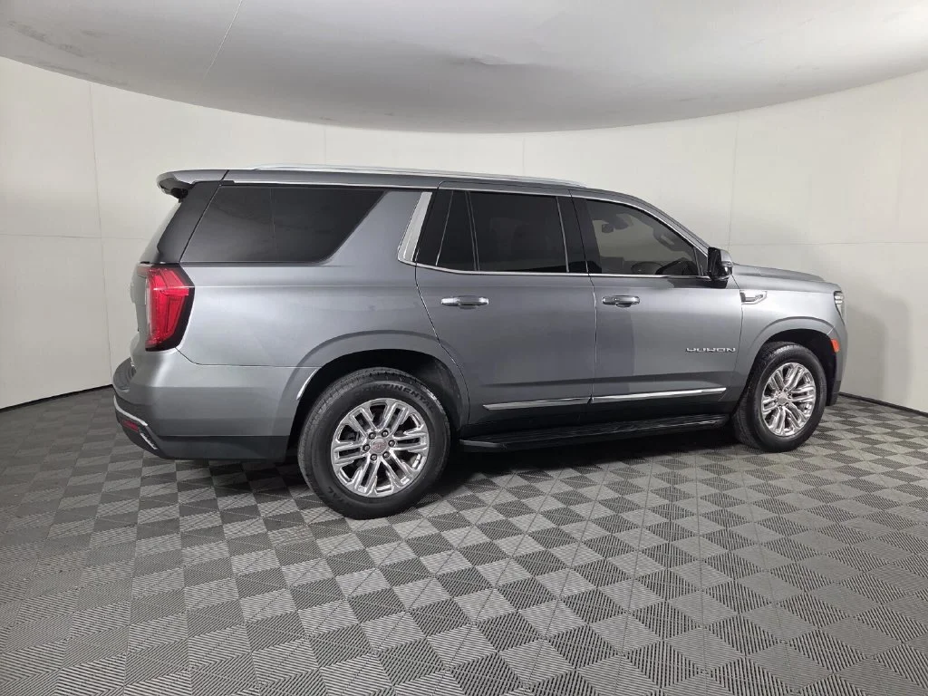 Used 2022 Satin Steel Metallic GMC SLT image 5