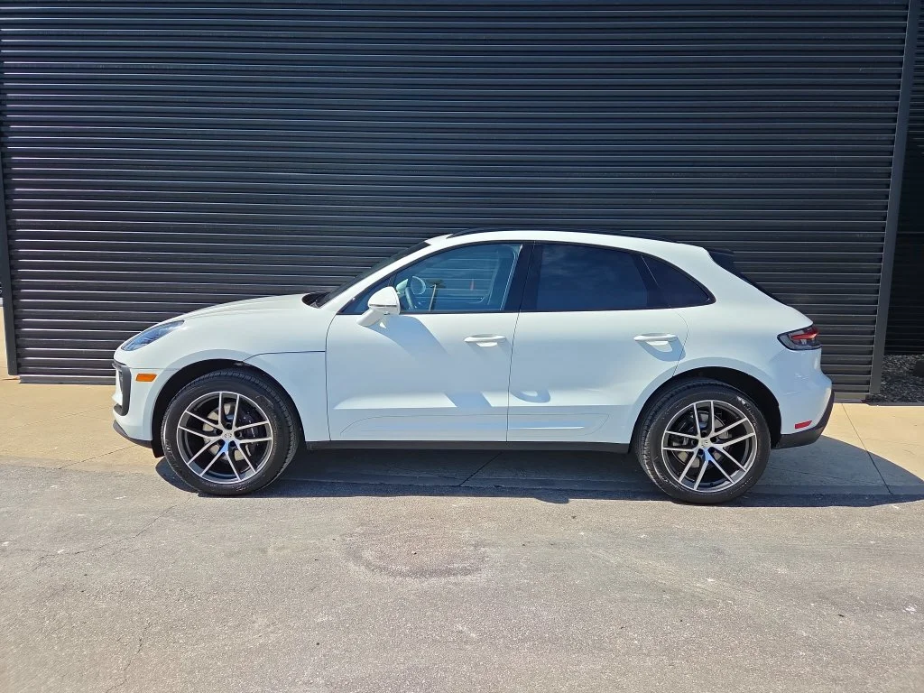 Certified Used 2026  Porsche Base image 5