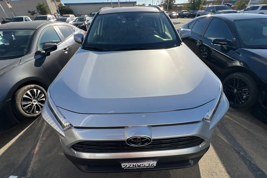 Certified Used 2025 Silver Toyota XLE image 3