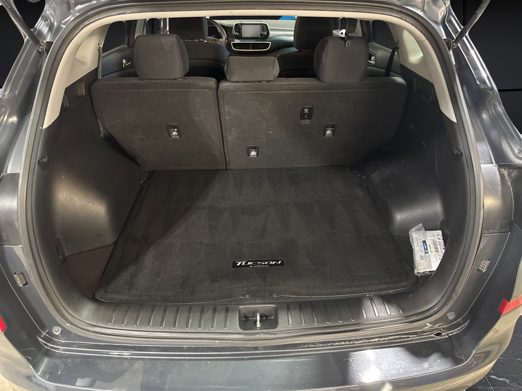 Used 2020 Blue Hyundai Value image 14