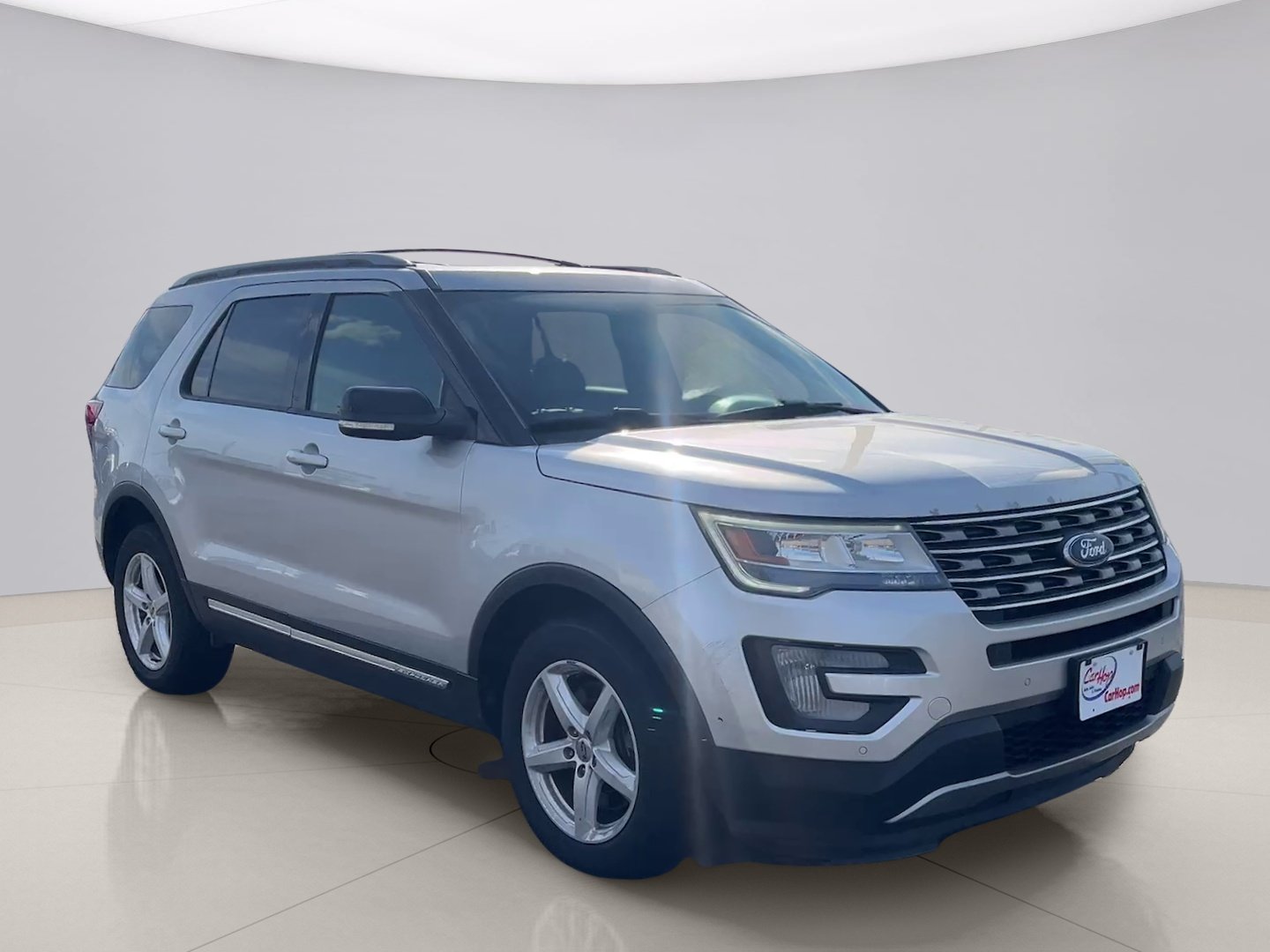 2017 Ford Explorer XLT - Photo 7