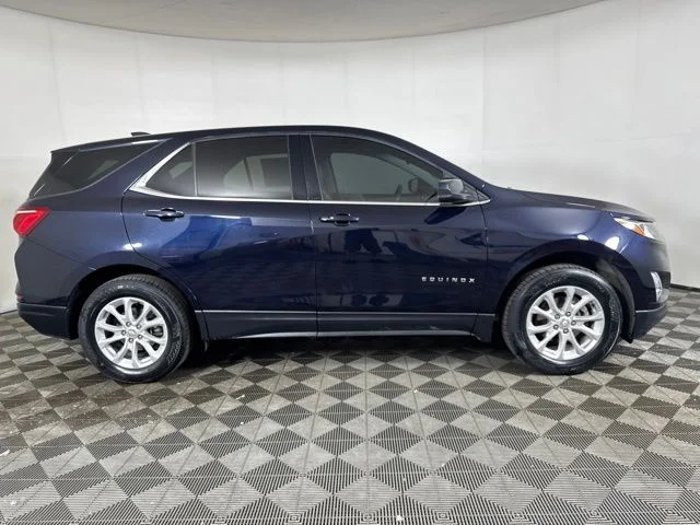 Used 2020 Midnight Blue Metallic Chevrolet LT image 2