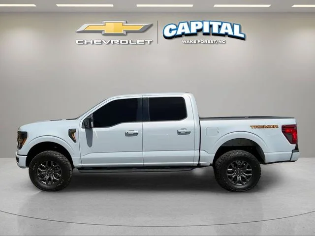 Used 2025 White Ford Tremor image 2