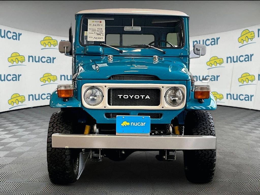 Used 1980 Blue Toyota  image 2