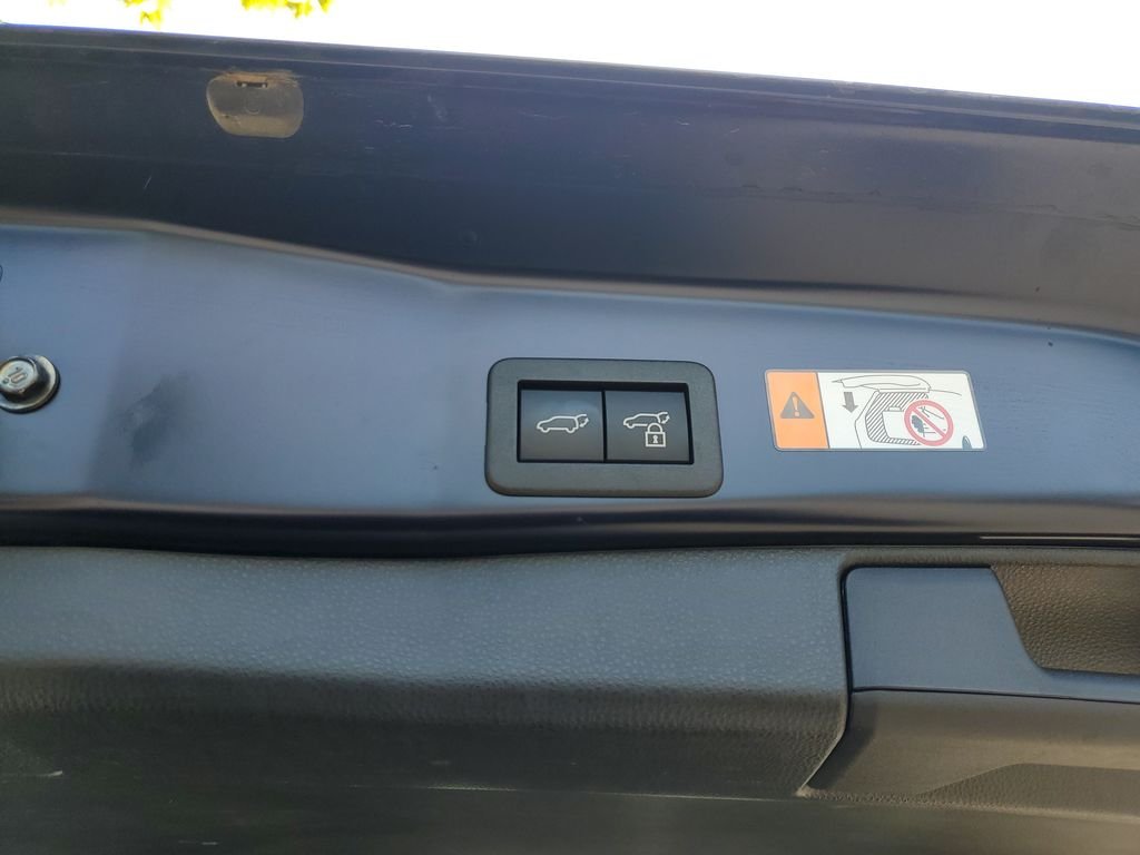 Used 2026 BLUEPRINT Toyota XLE Premium image 9