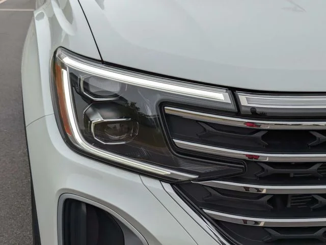 2026 Volkswagen Atlas SE w/Tech - Photo 10