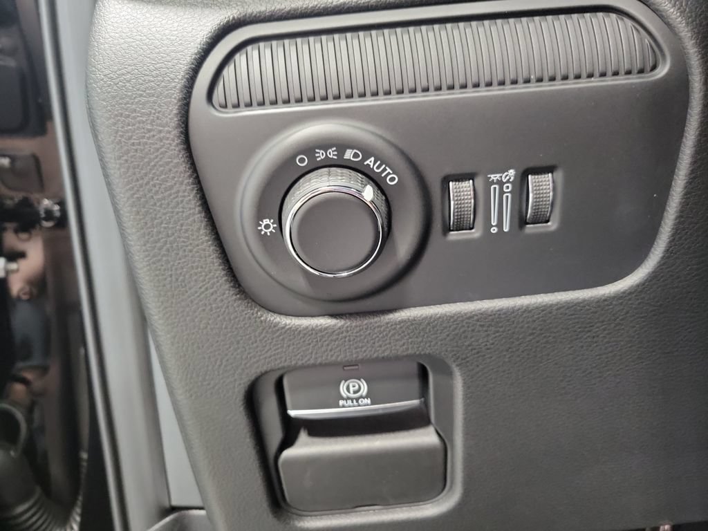 New 2026 High Gloss Black Exterior Paint Jeep Upland image 15