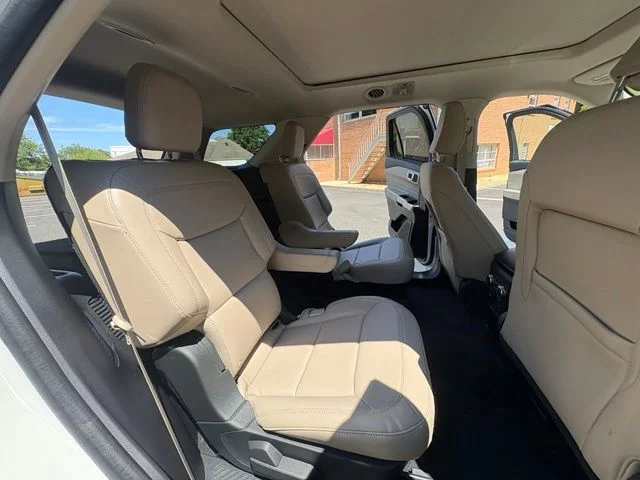 Used 2021 White Metallic Ford XLT image 19