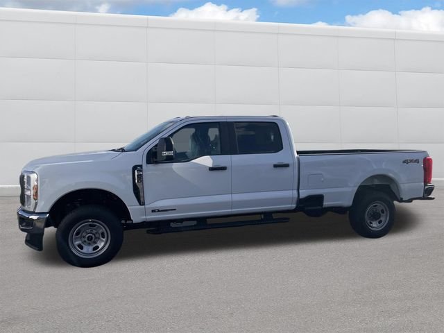 New 2026 Oxford White Ford F-350® XL image 2