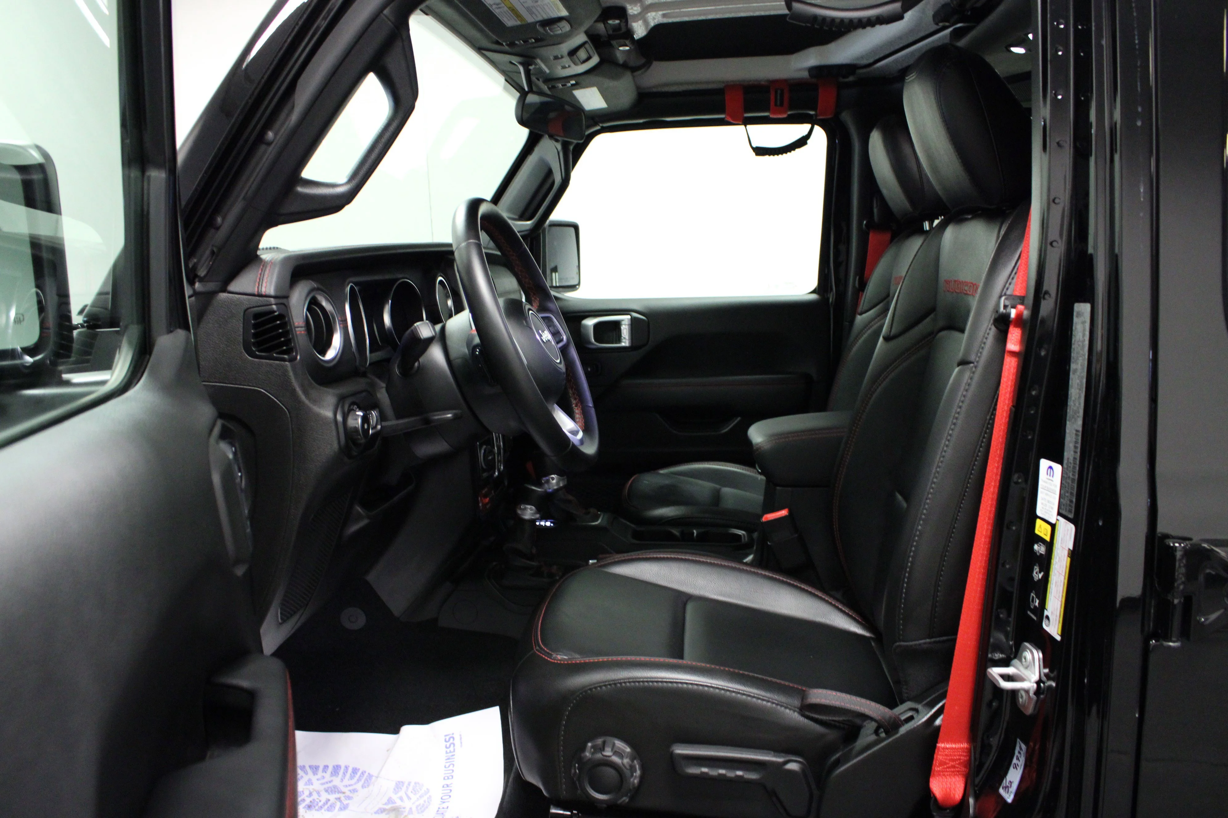 Used 2020 Black Clearcoat Jeep Recon image 12