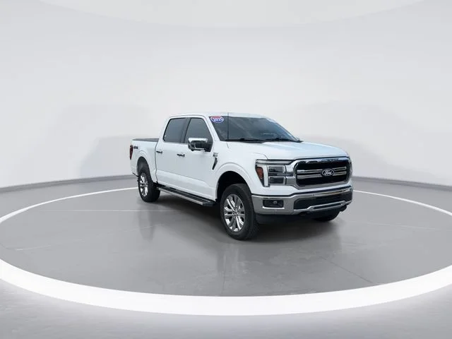 Used 2025 White Ford Lariat image 3