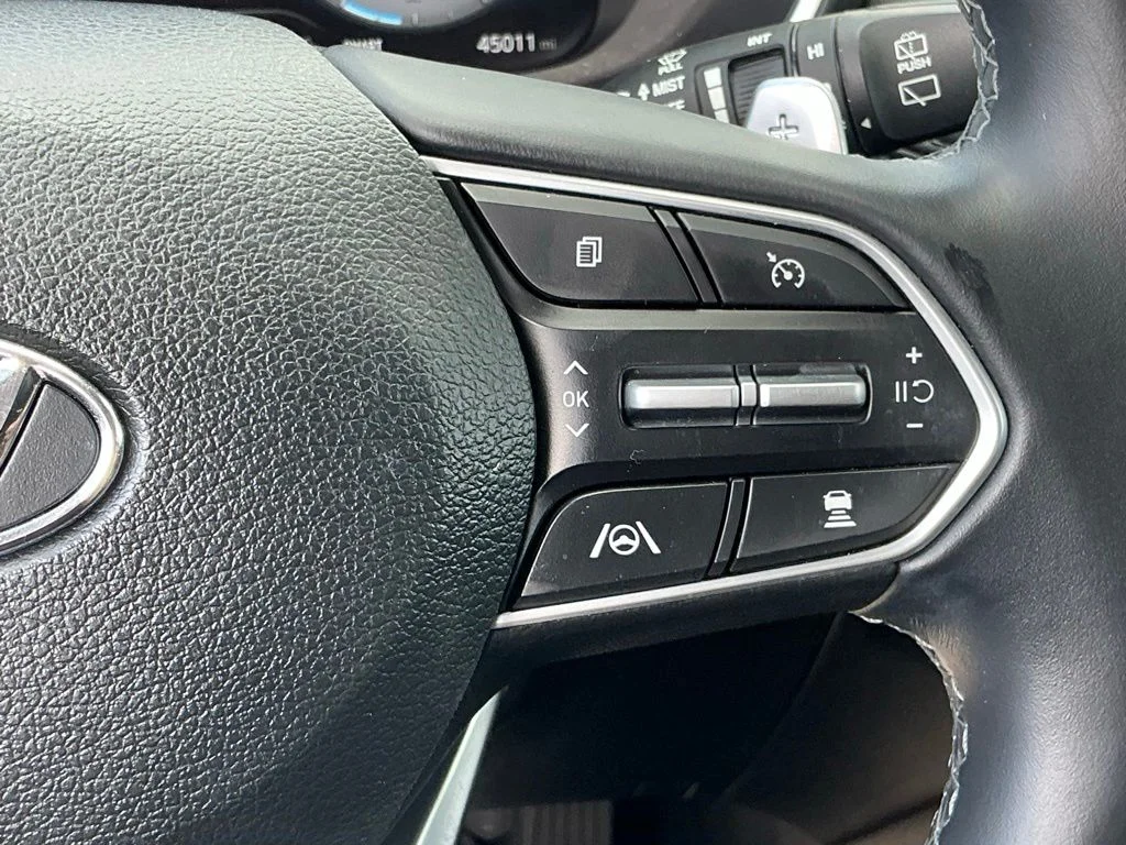 Used 2022 Silver Hyundai XRT image 29