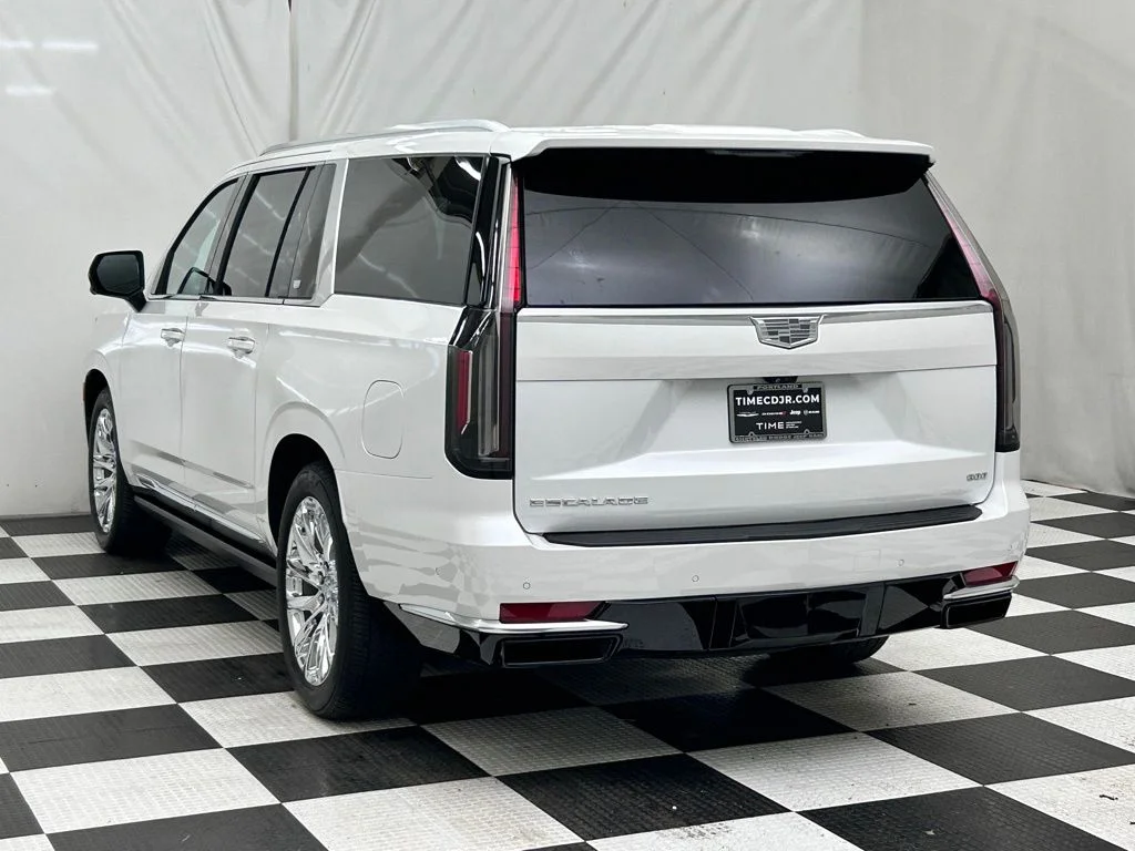 Used 2023 White Cadillac Premium Luxury Platinum image 5