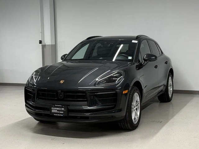 2025 Porsche Macan's photo