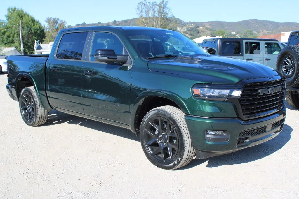 New 2026 Serrano-Green Metallic Exterior Paint Ram Laramie image 3