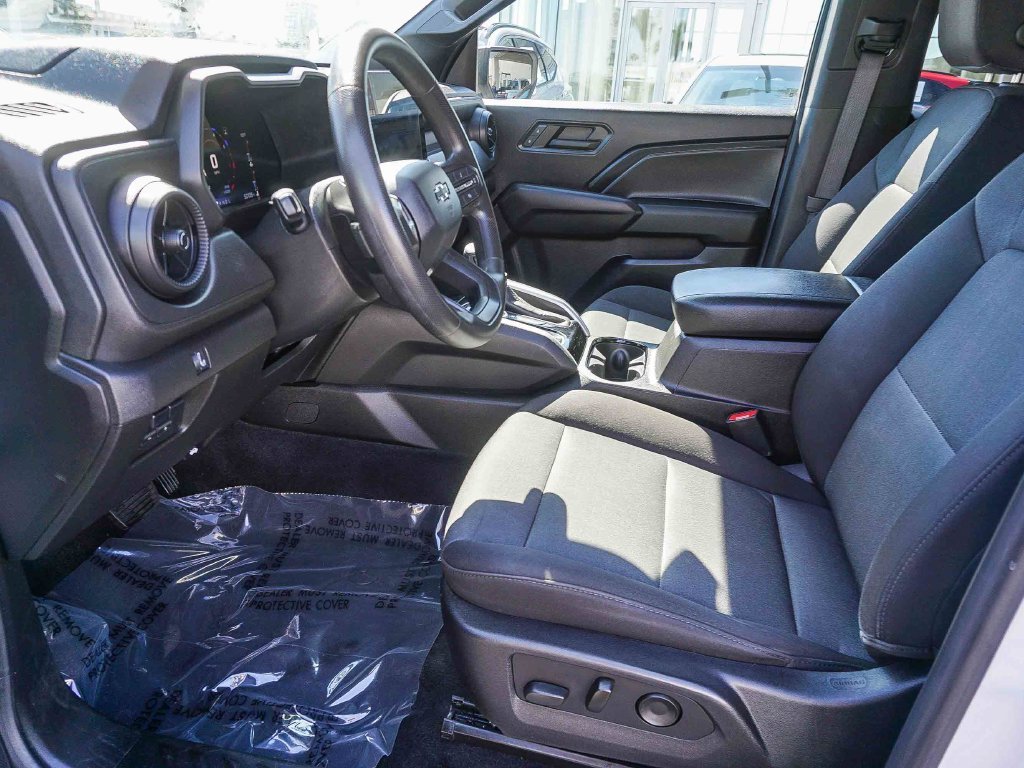 Used 2023 White Chevrolet Trail Boss image 17