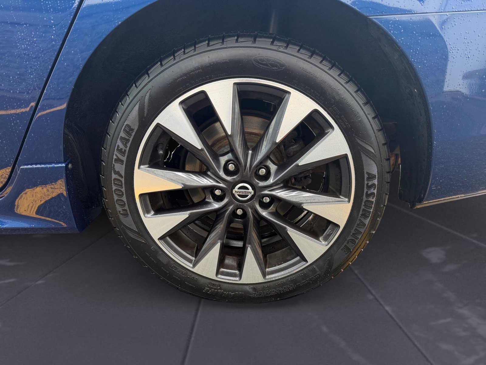 Used 2018 Deep Blue Pearl Nissan SR image 44