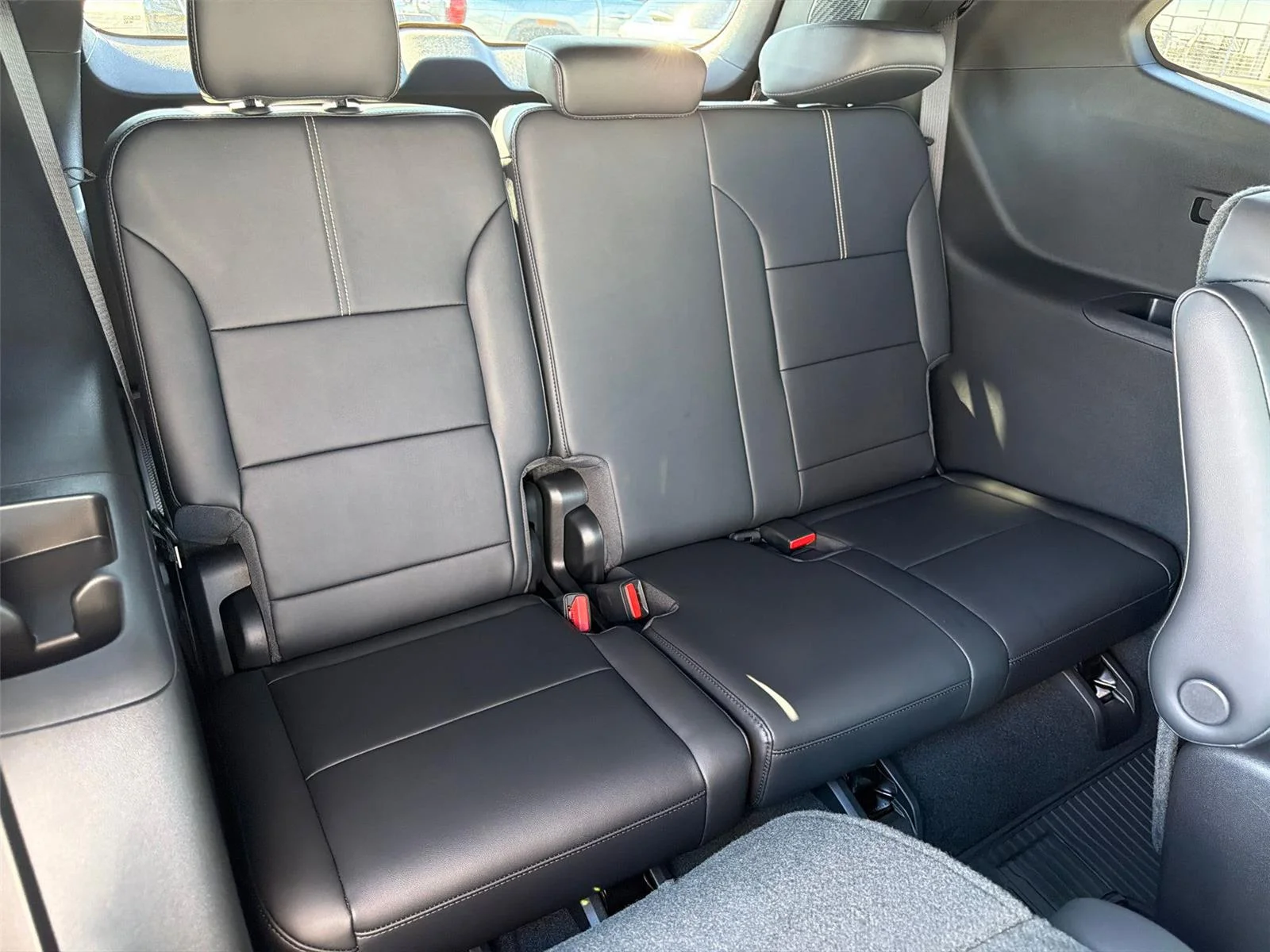 2026 GMC Acadia Elevation - Photo 11