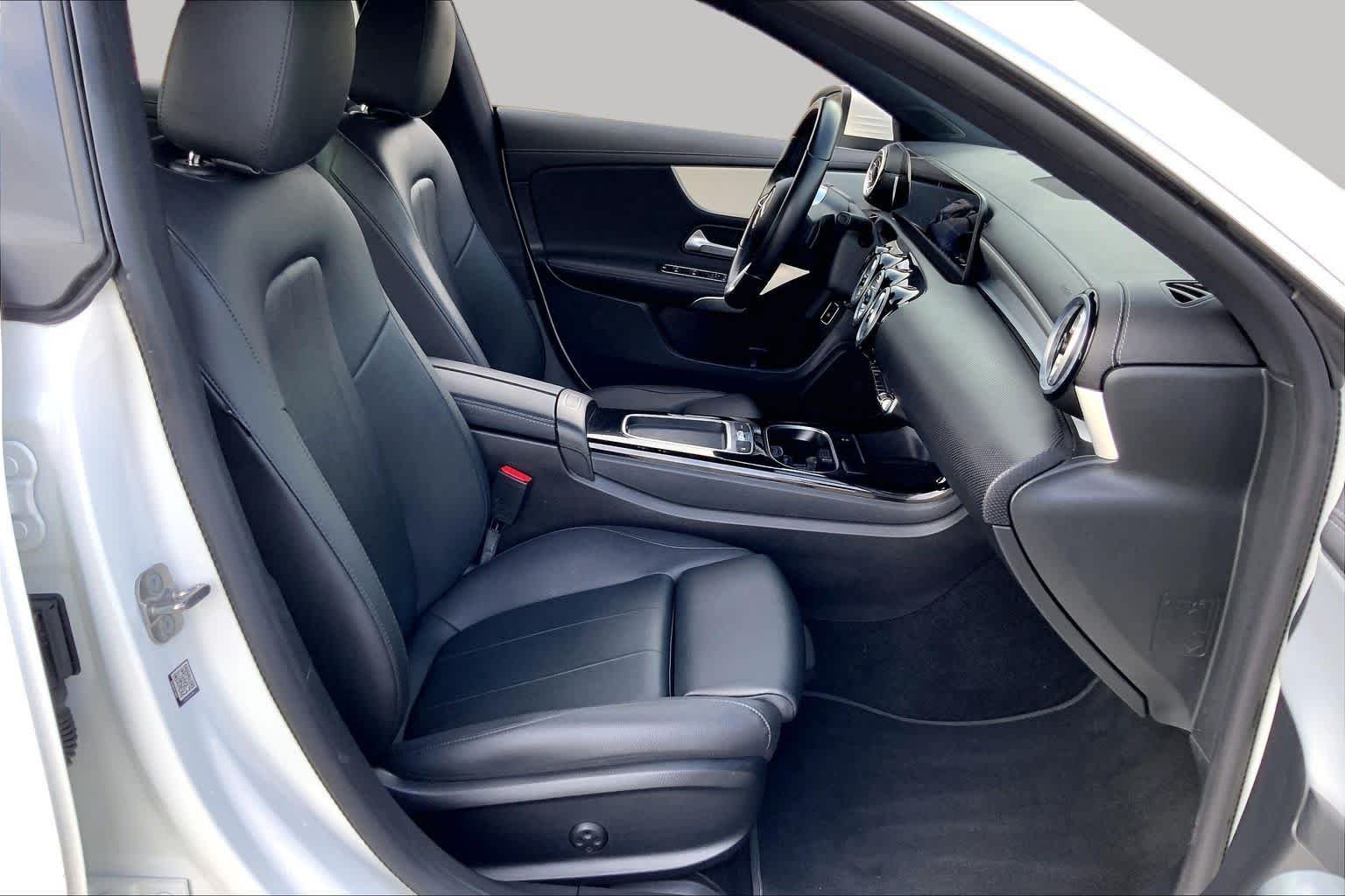 Used 2025 Polar White Mercedes-Benz CLA 250 image 9
