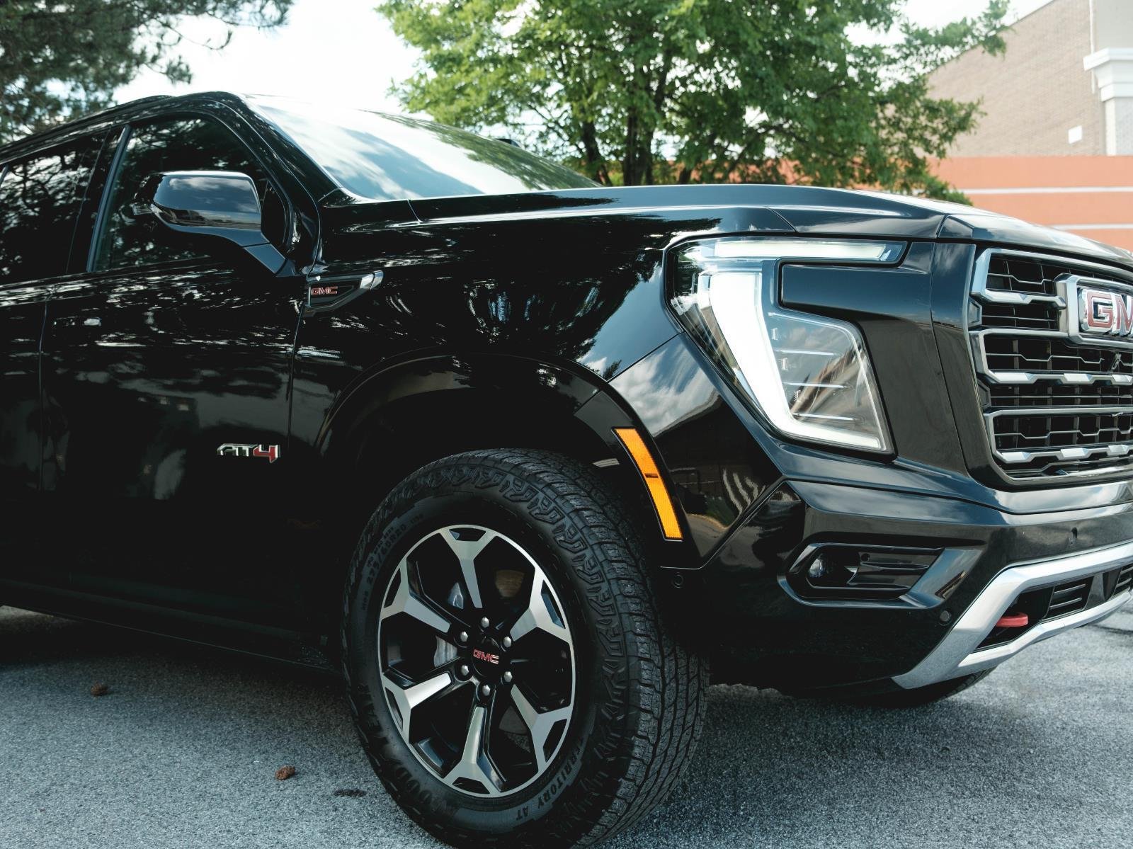 Used 2026 Onyx Black GMC AT4 image 8
