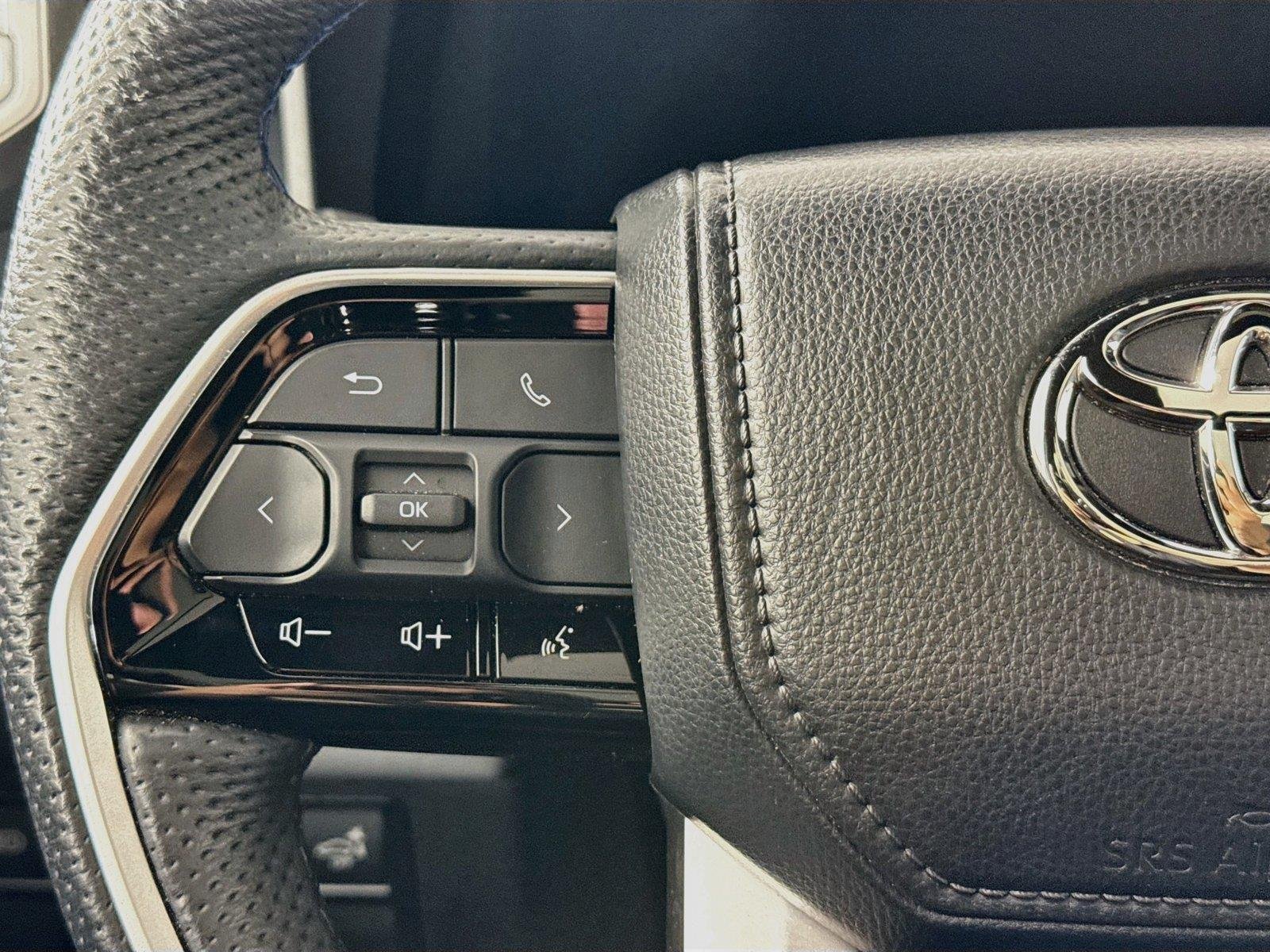 Used 2023 Wind Chill Pearl Toyota Platinum HV image 18