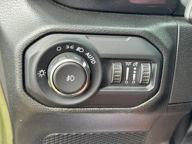 Used 2022 Green Jeep Rubicon 392 4x4 image 38