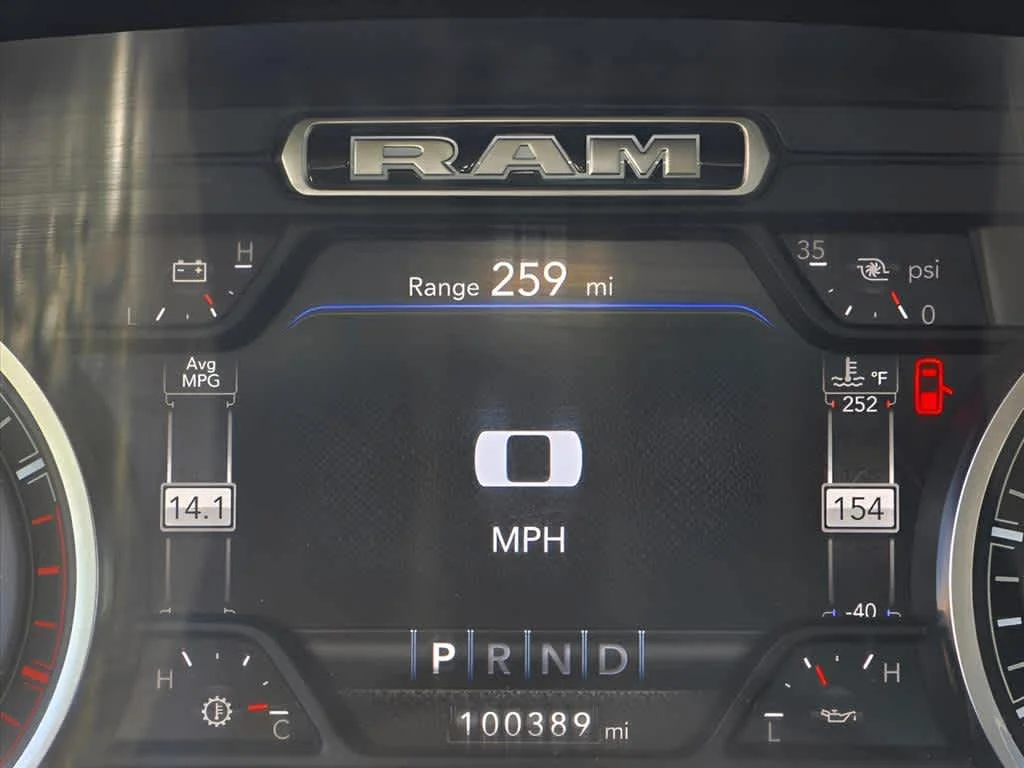 Used 2019 Diamond Black Crystal Pearlcoat Ram Laramie image 17