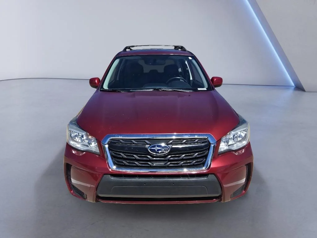 Used 2018 Venetian Red Pearl Subaru Premium image 8