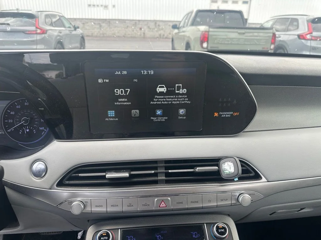 Used 2020 Graphite Hyundai SEL image 20