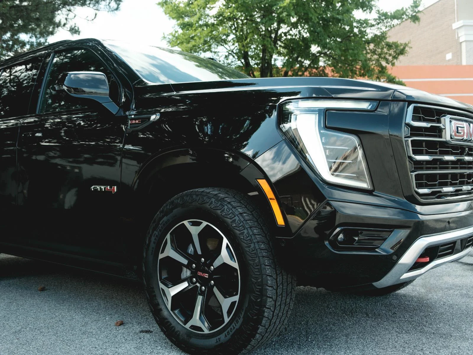 Used 2026 Onyx Black GMC AT4 image 44