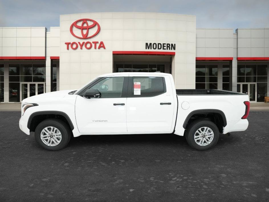 New 2026 Ice Cap Toyota SR5 image 3