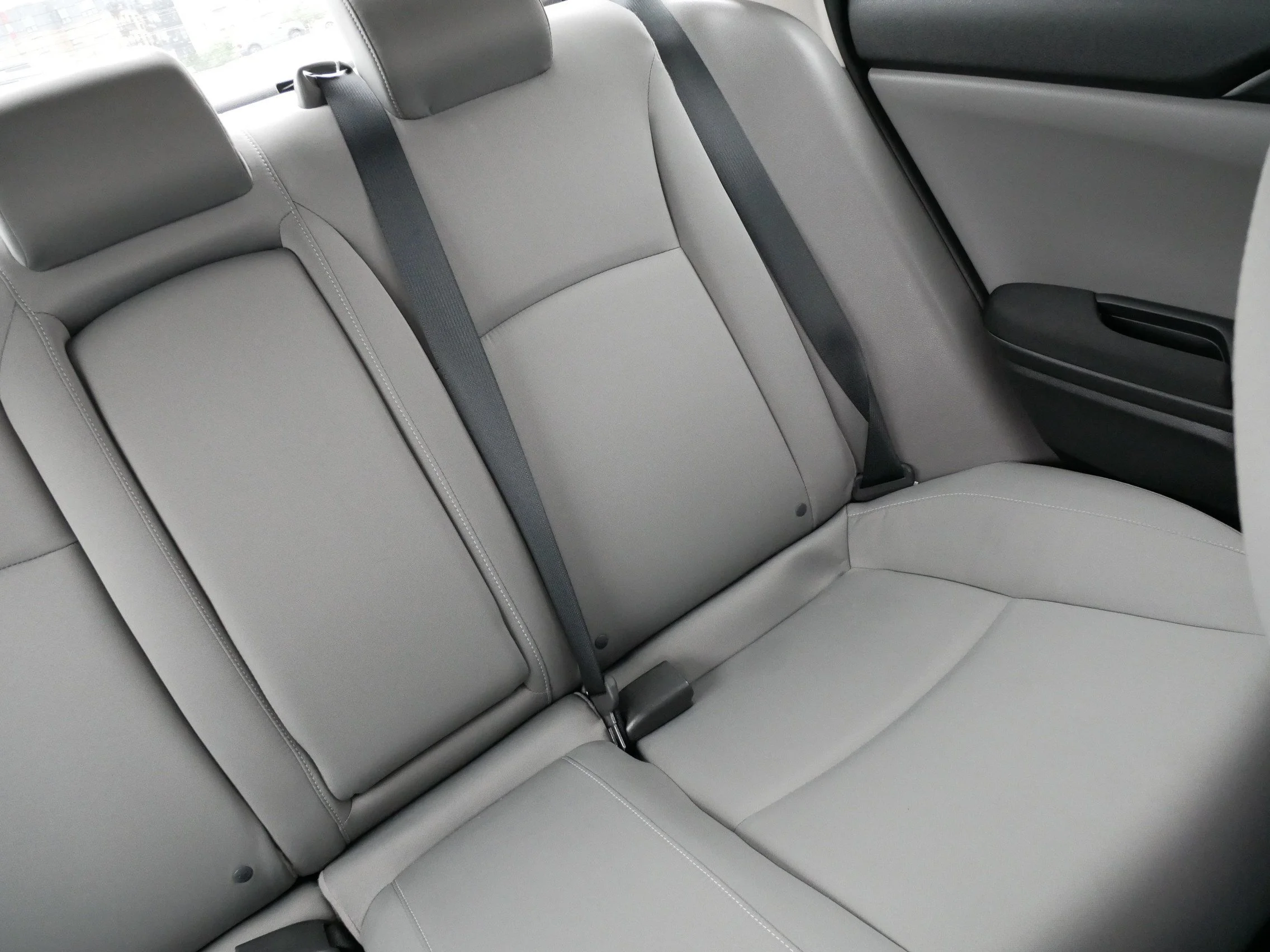 Certified Used 2018 Modern Steel Metallic Honda EX image 14