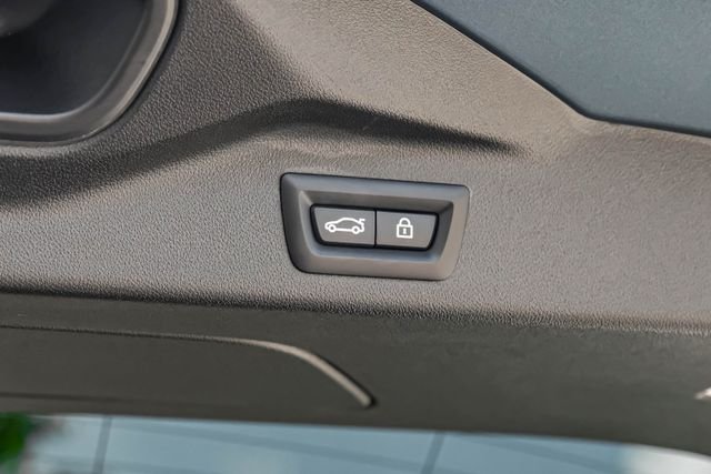 Used 2023 Blue BMW xDrive40i image 63