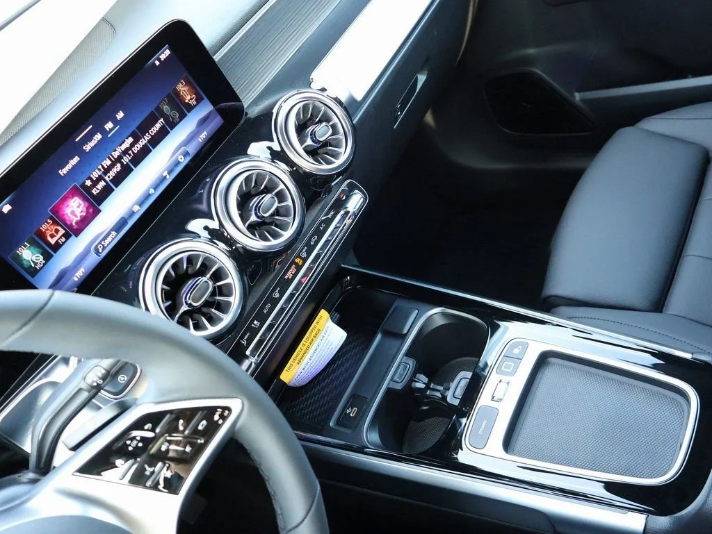 New 2026 Mountain Grey Metallic Mercedes-Benz GLB 250 image 62