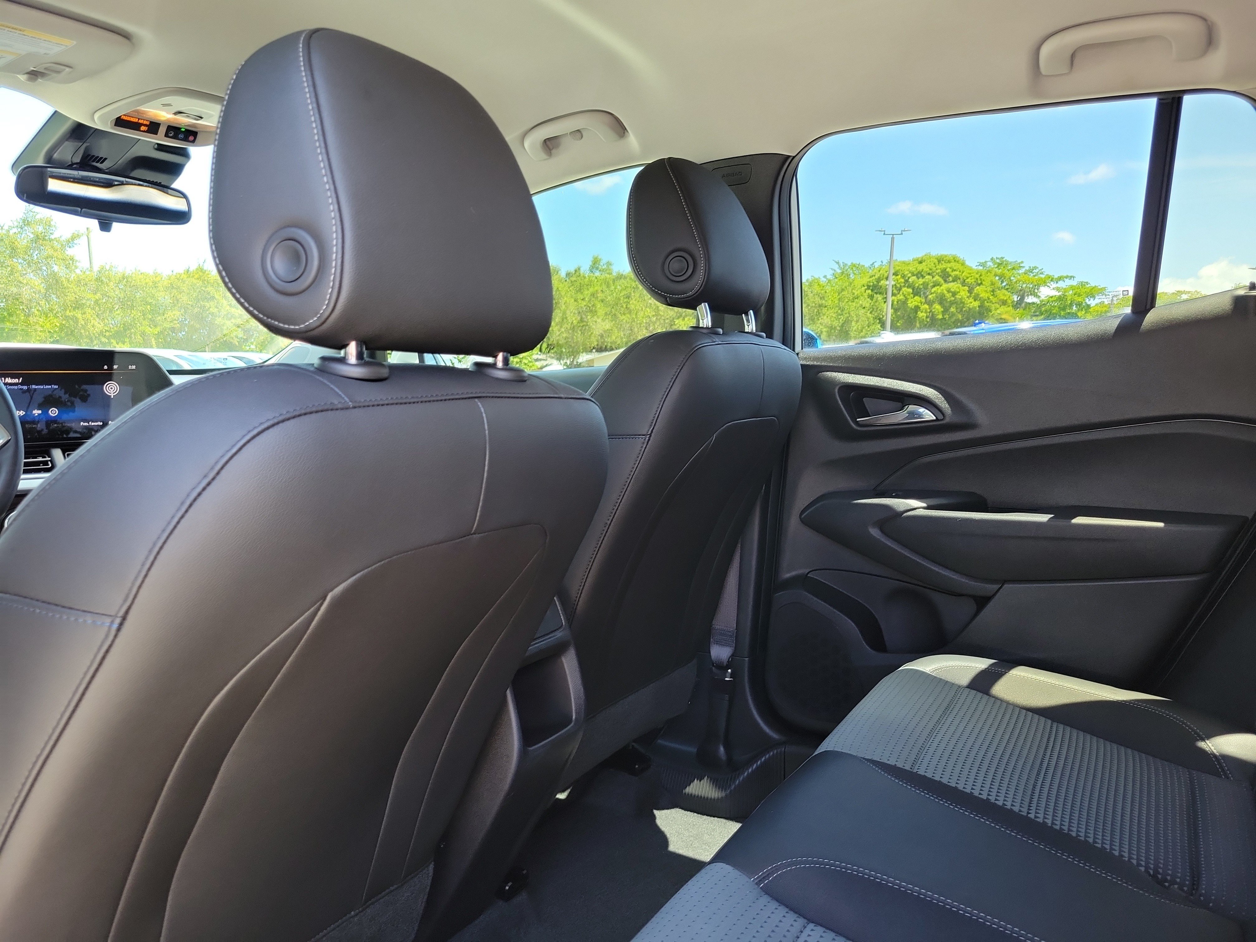 Used 2025  Chevrolet LT image 11