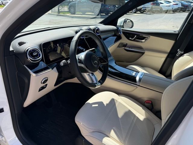 New 2026 Polar White Mercedes-Benz GLC 300 image 19