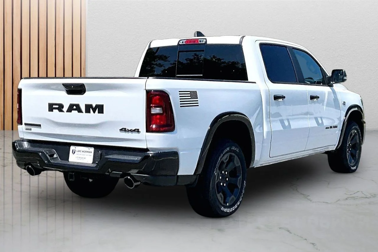 New 2026 Bright White Clear-Coat Exterior Paint RAM Big Horn/Lone Star image 9