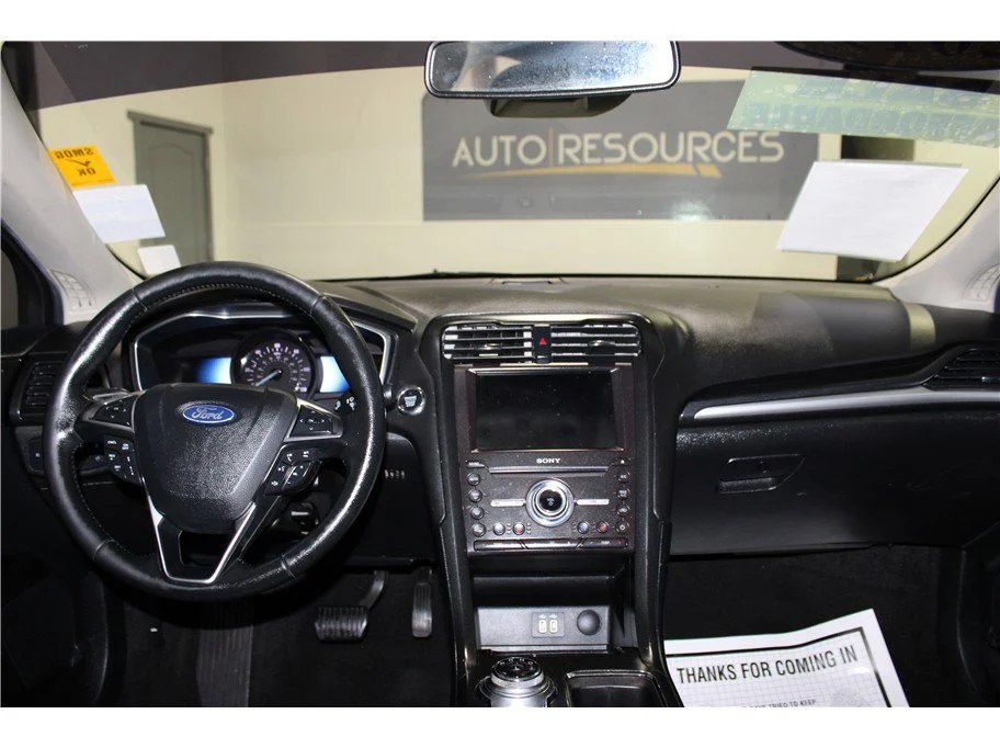 Used 2019 Dark Gray Ford Titanium image 14