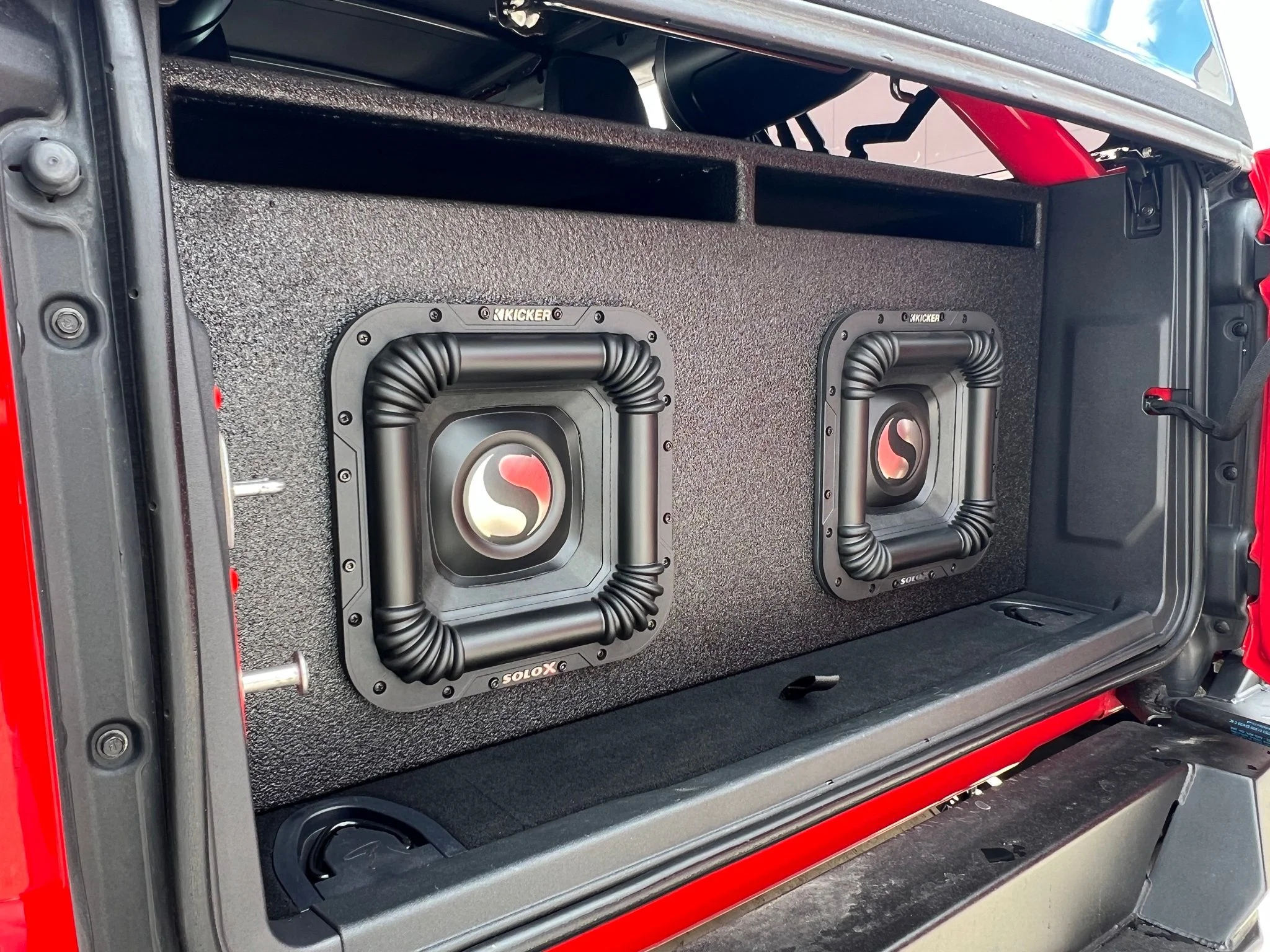Used 2023 Red Ford Wildtrak image 26