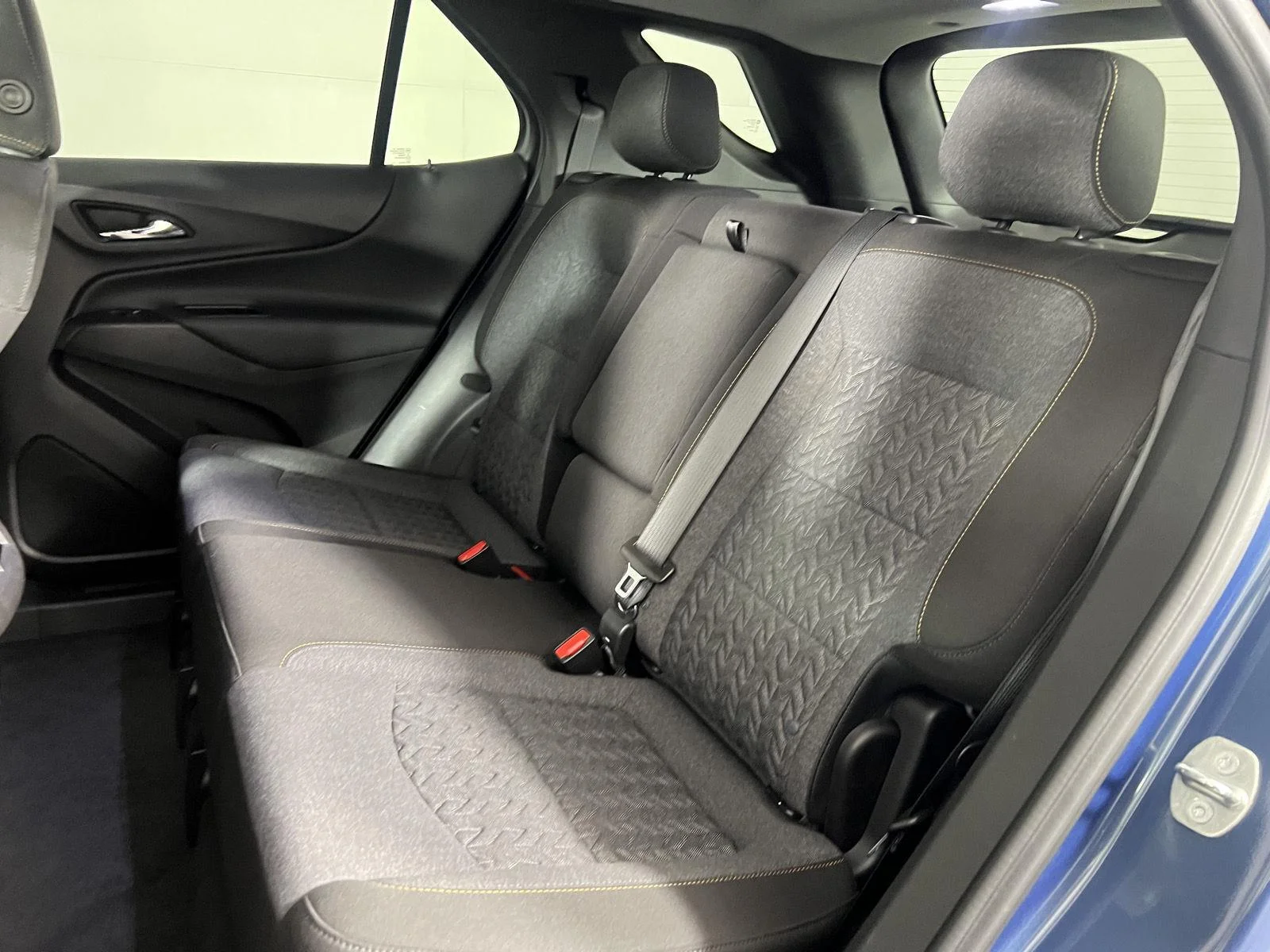 Used 2024 Lakeshore Blue Metallic Chevrolet LT image 19