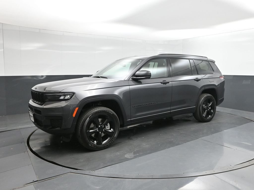 New 2025 Baltic Gray Metallic Clear-Coat Exterior Paint Jeep Altitude X image 34