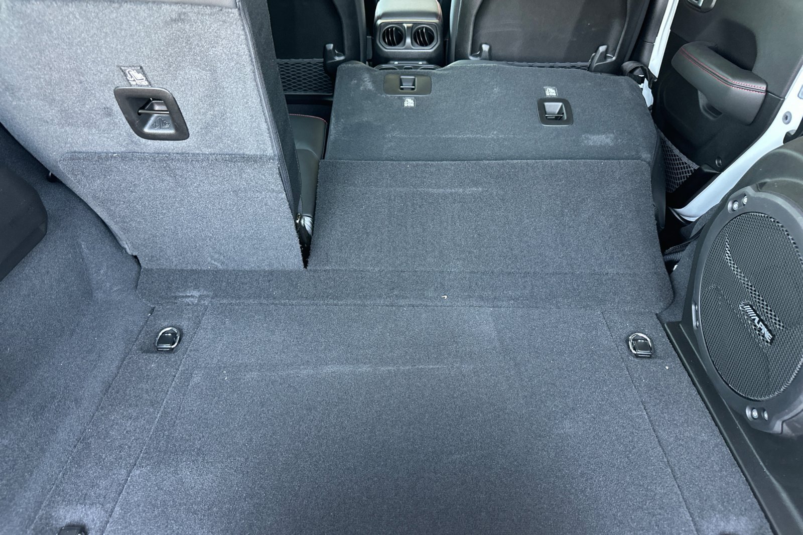 New 2026 Bright White Clearcoat Jeep Rubicon X image 15