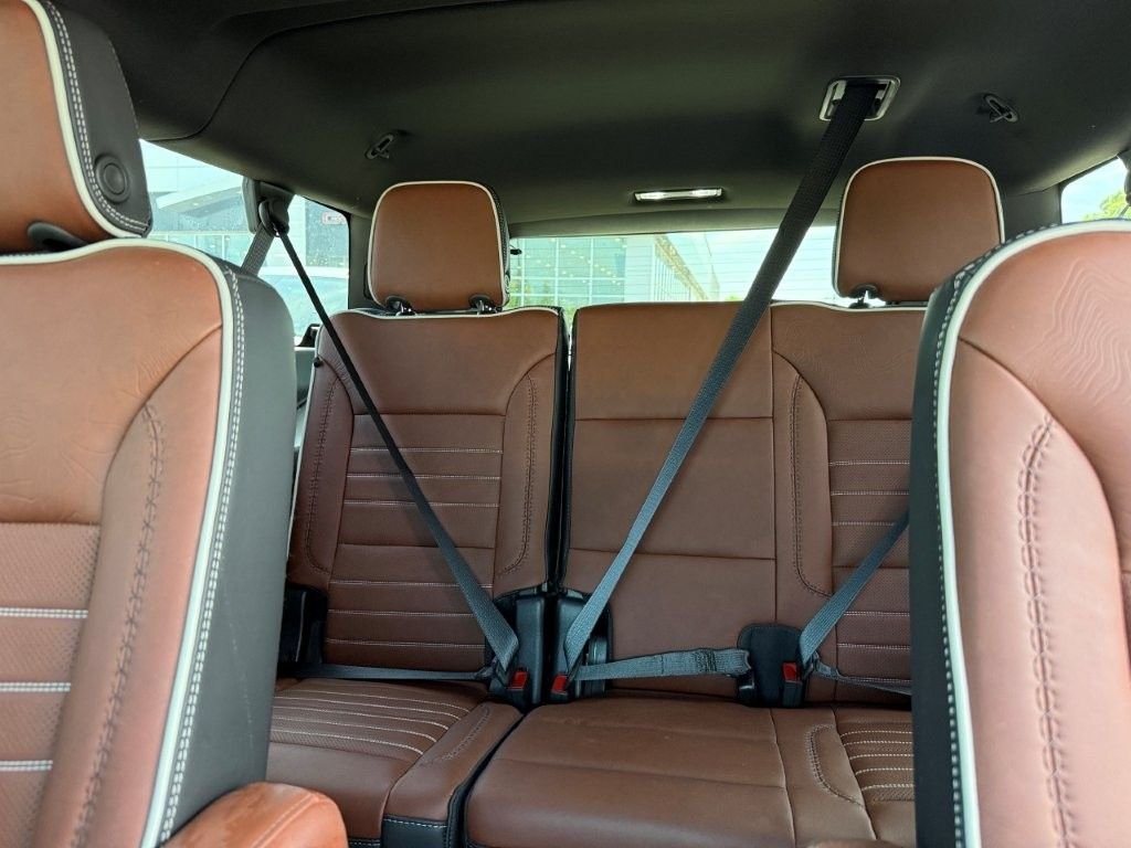 Used 2024 Black GMC Denali Ultimate image 19