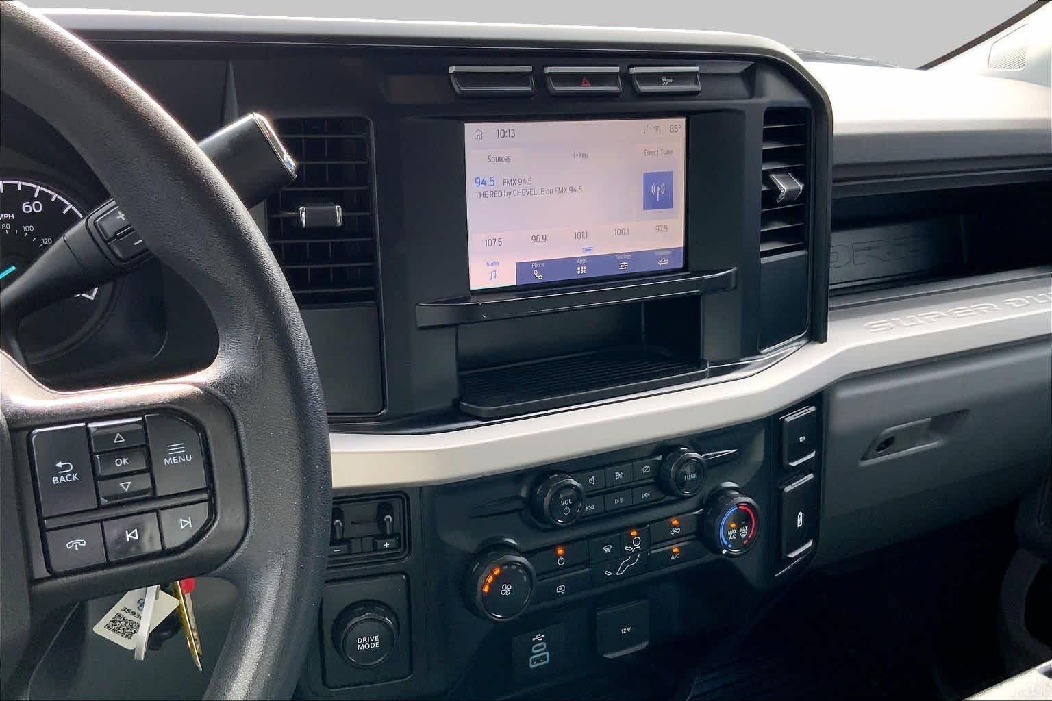 Used 2024 Oxford White Ford XL image 7