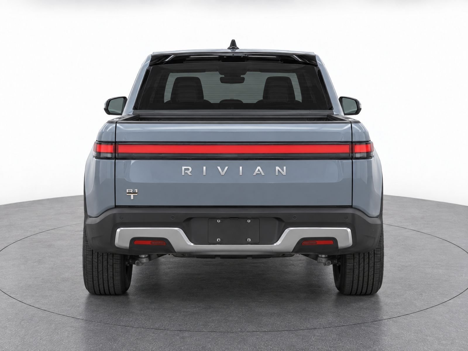 Used 2023 Limestone Rivian Adventure image 6