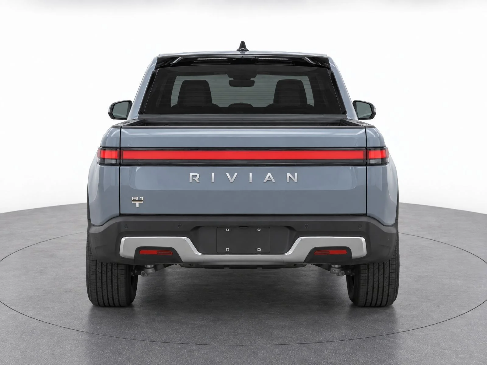 Used 2023 Limestone Rivian Adventure image 6