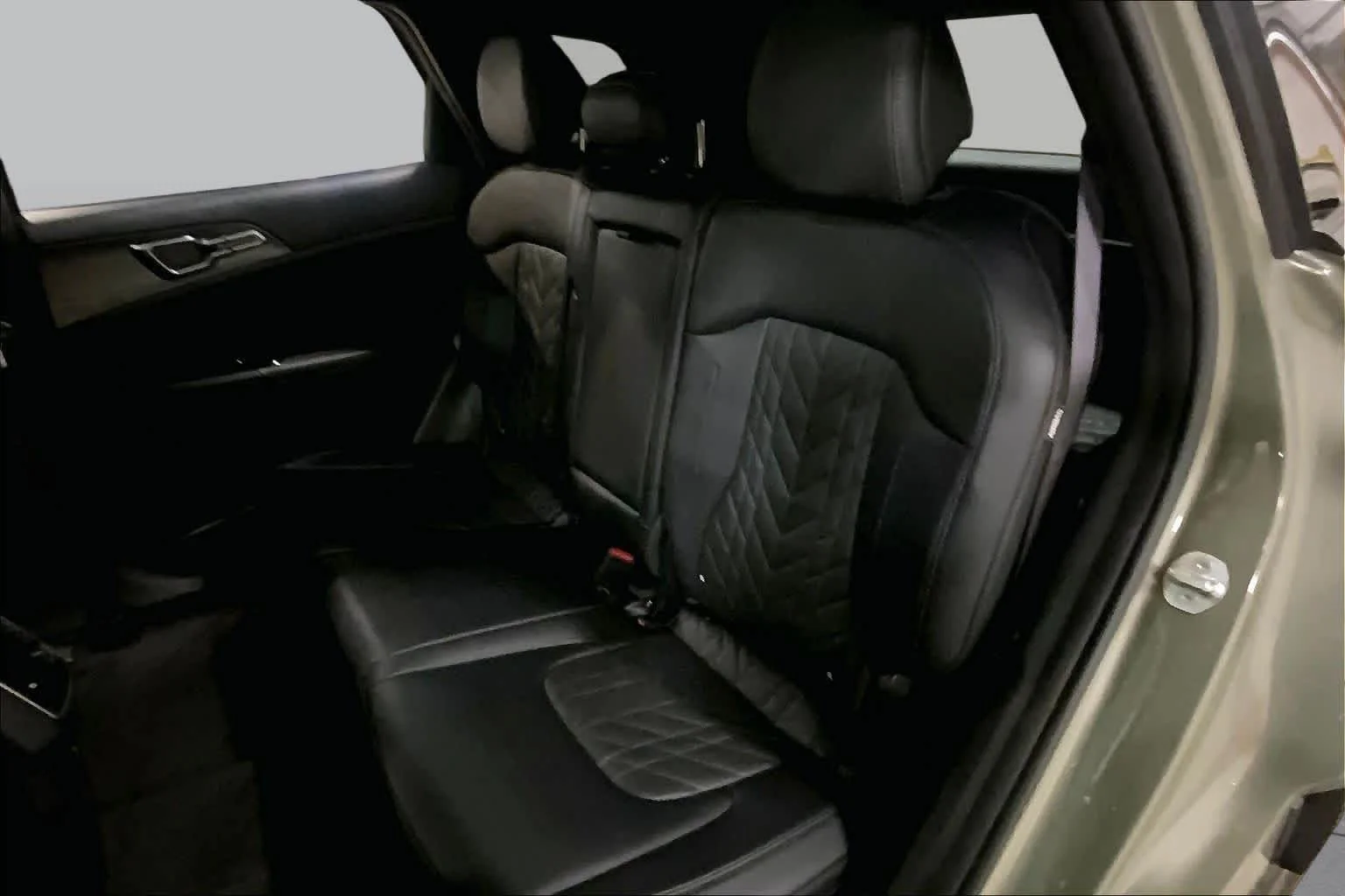 Used 2025 Jungle Green Kia X-Line Prestige image 21