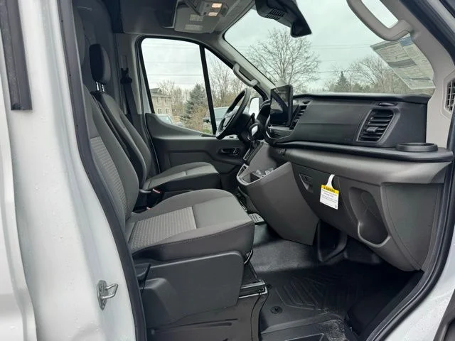 New 2026 Oxford White Ford Base image 4