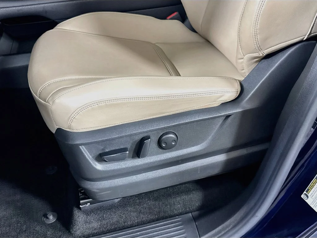 Certified Used 2025 Blue INFINITI PURE image 26